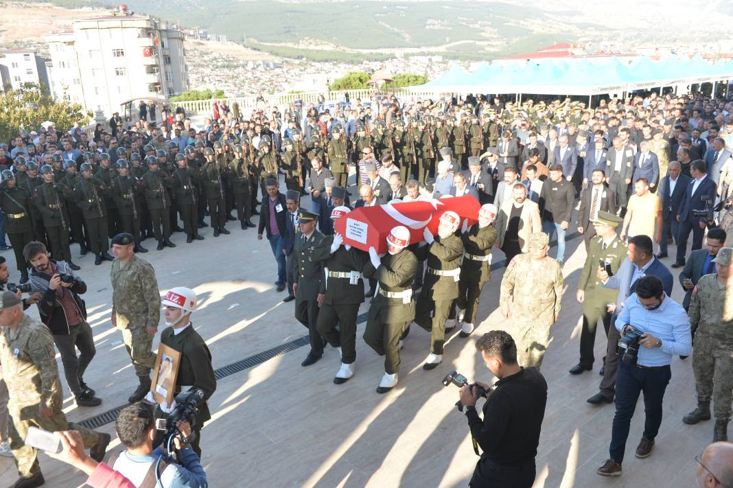 Şehit sözleşmeli onbaşı Alican Güneş’e son veda - Resim: 10